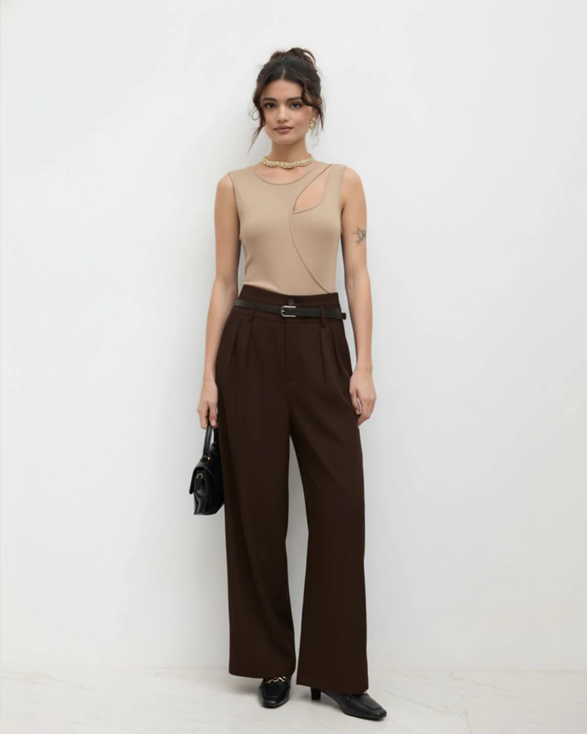 Dark Brown Pleated Pants With Belt - Image 4