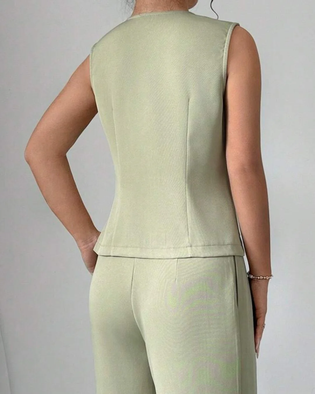 Flap-Pocket Waist Coat - Image 3