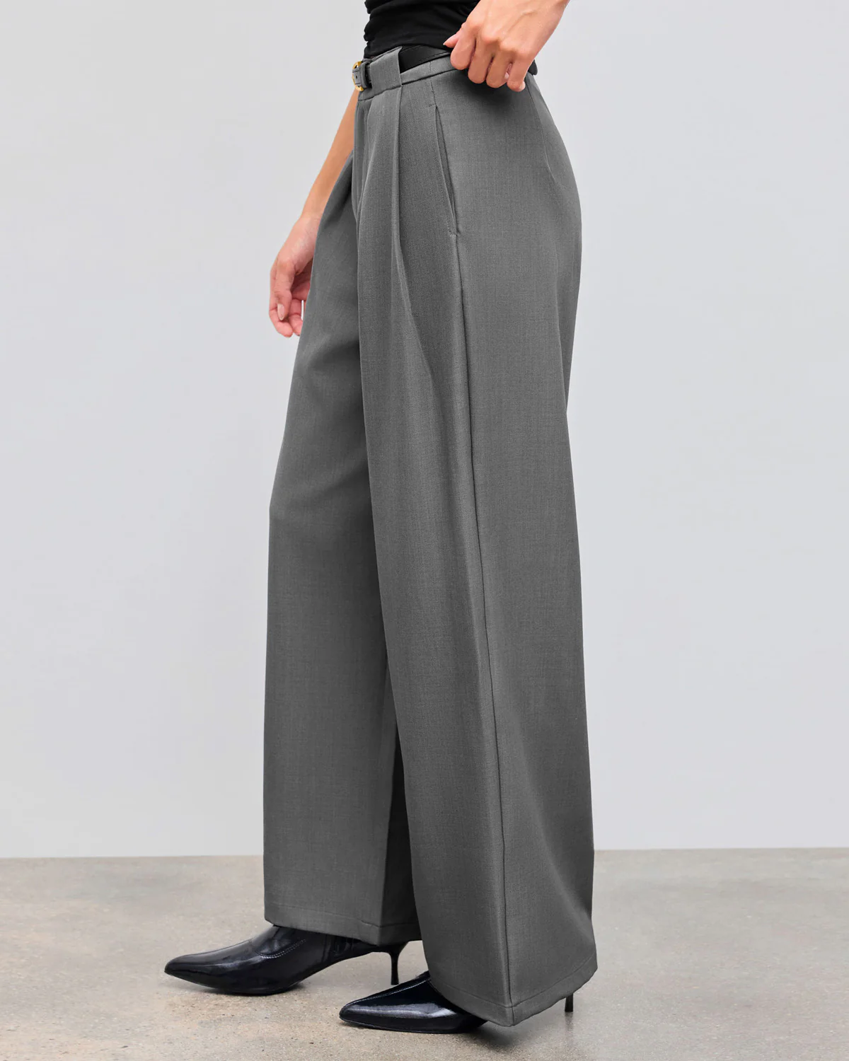 Grey Pleated Pants With Belt - Image 5