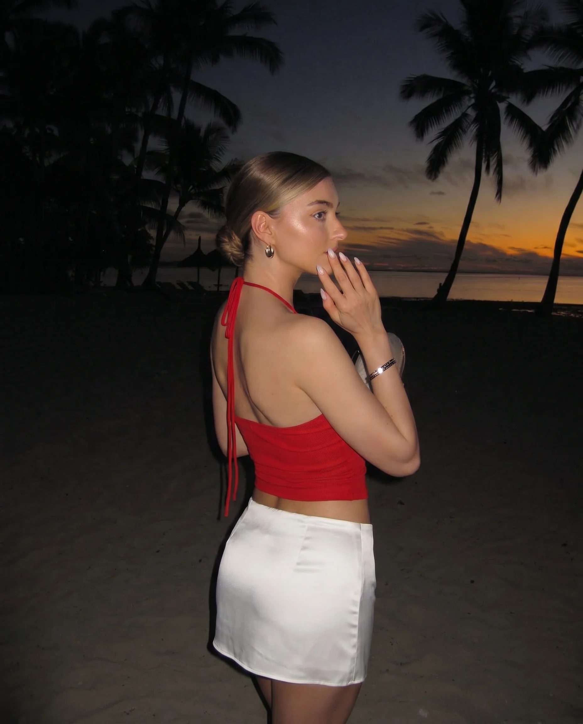 Keyhole Halter Neck Tie Back Crop Top - Image 3