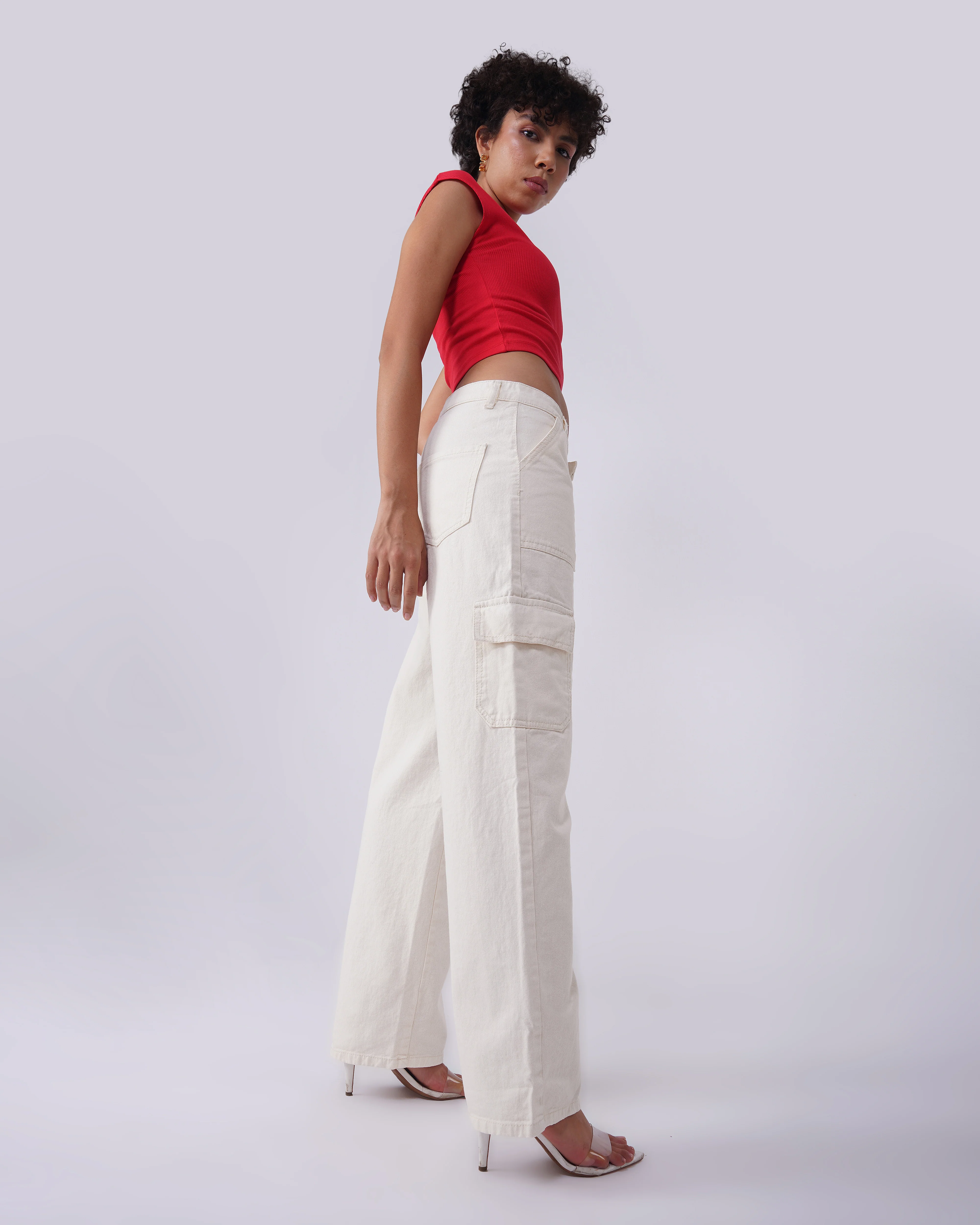Cream Solid Cargo Jeans - Image 5