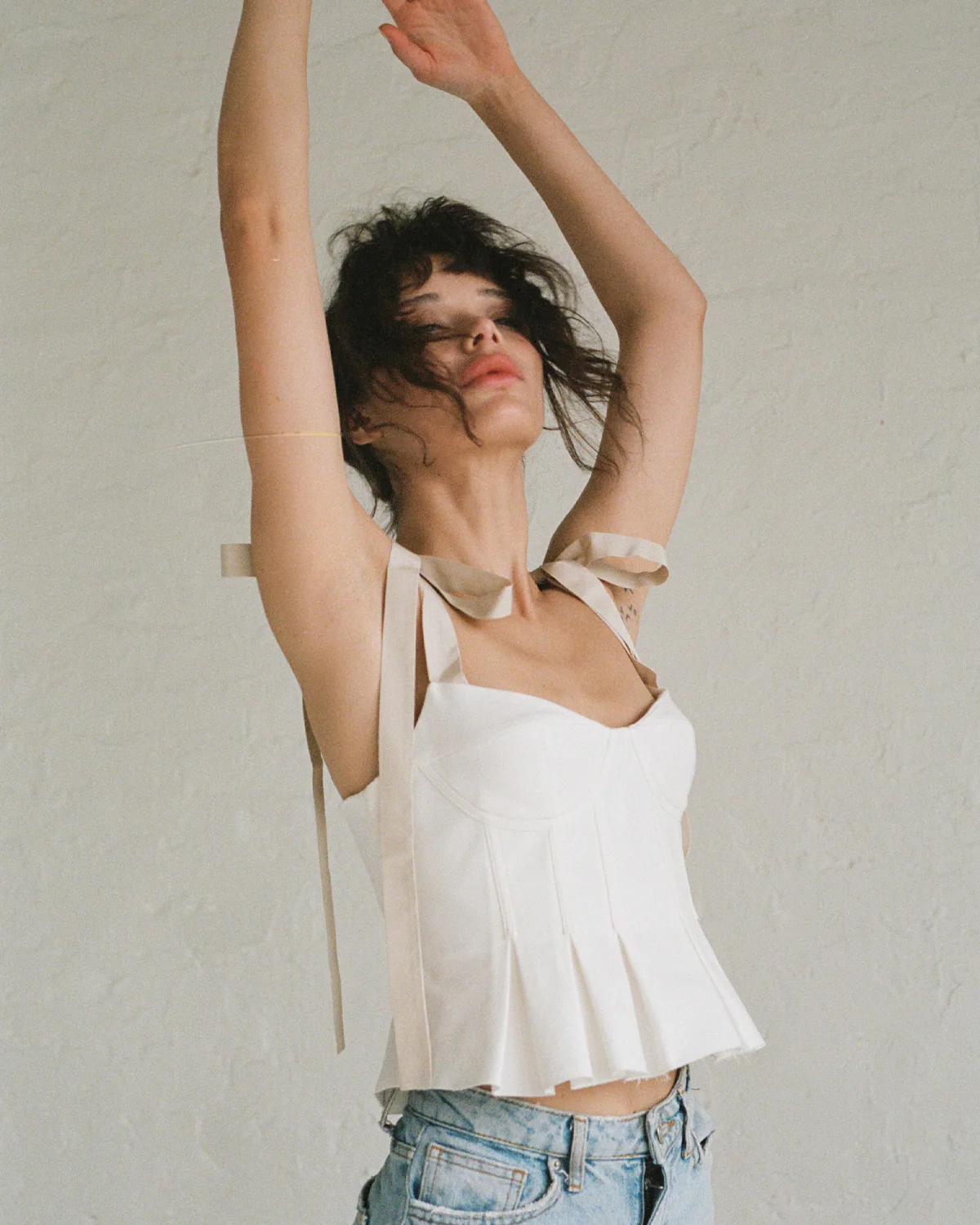White Bowknot Straps Flared Top - Image 2